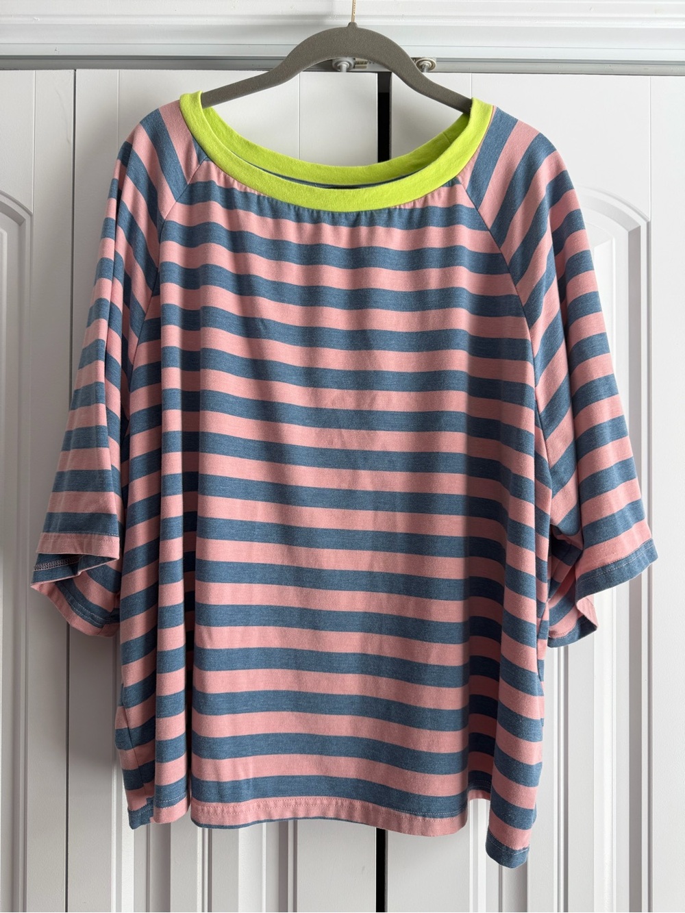 WOMENS OVERSIZED CROP BOX STYLE STRIPED TOP
